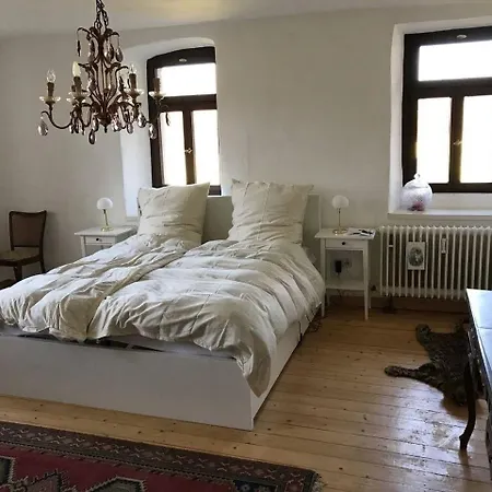 Schoene Ferienwohnung In Mit Grosser Terrasse 辛斯海姆