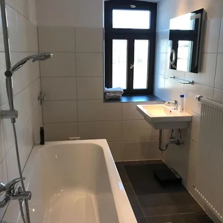 公寓 Schoene Ferienwohnung In Mit Grosser Terrasse 辛斯海姆